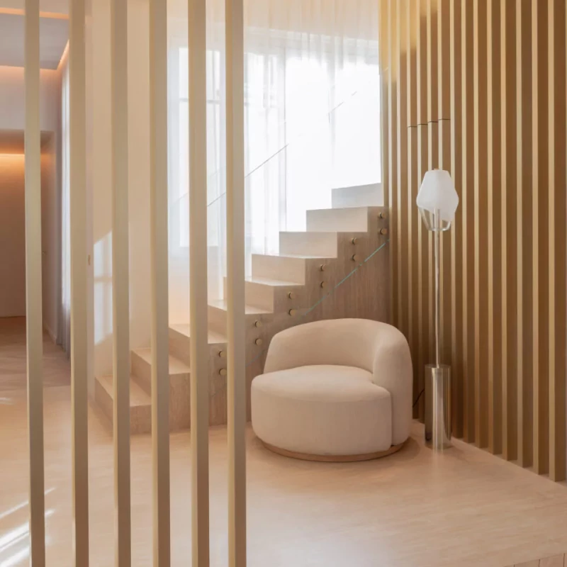 The Montmartre Floor Lamp ozone