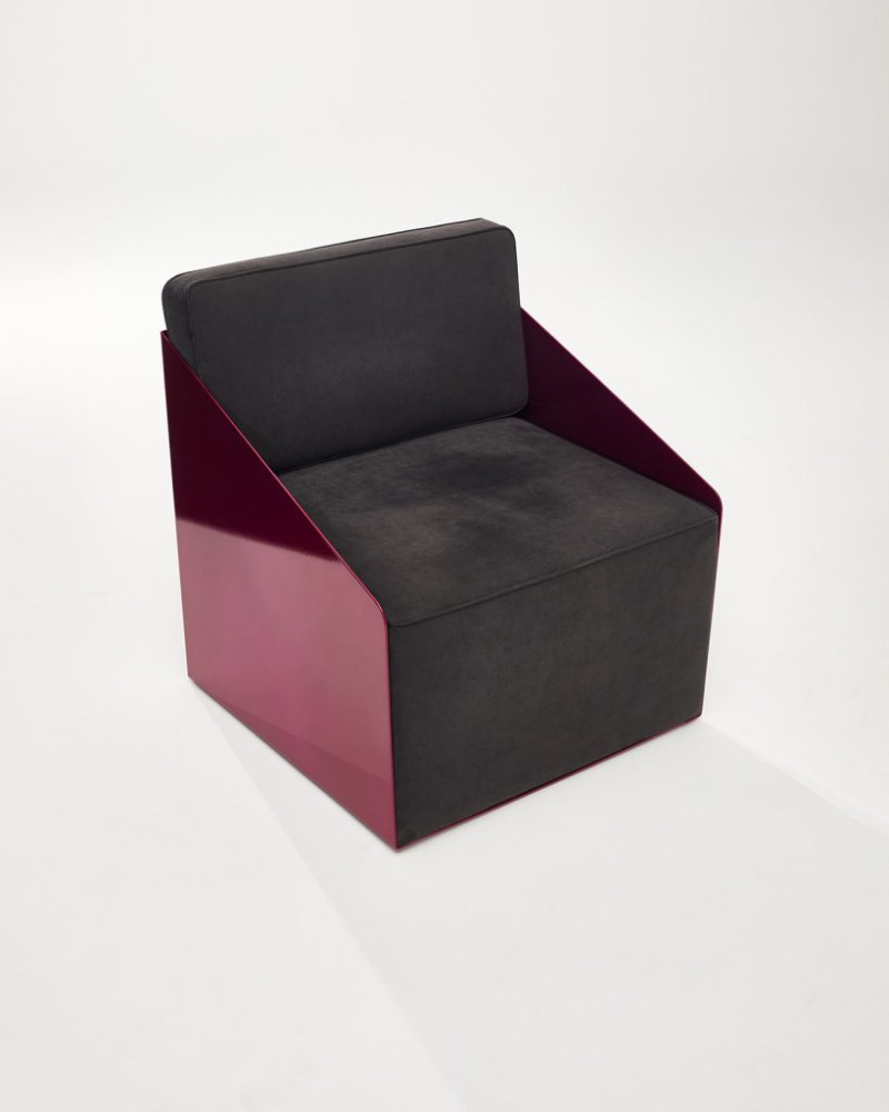LCCA lounge chair