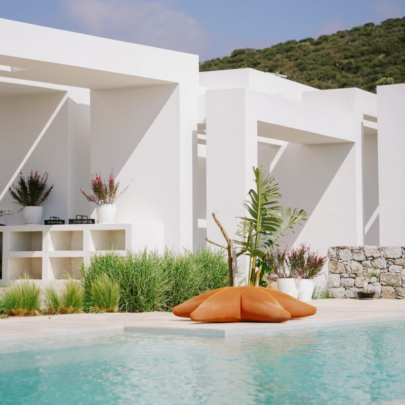 Starfish Floating Chair by OGO